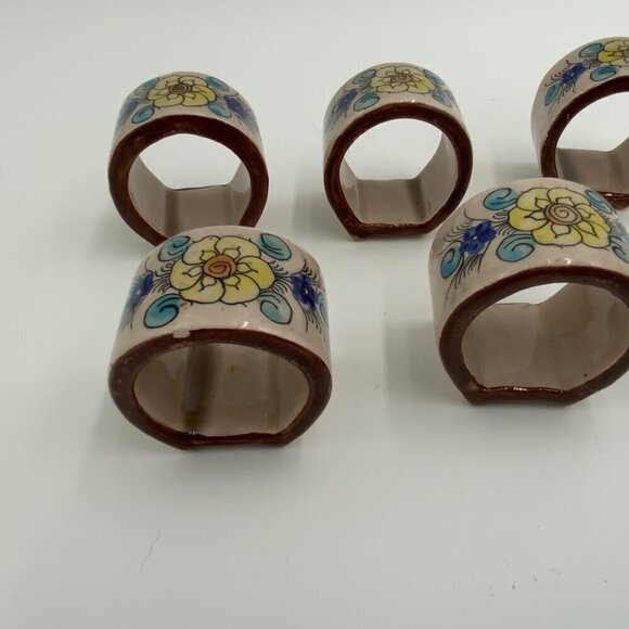 Set of 6 Vintage Signed Tonala Mexico Ceramic Napkin Rings Floral Hand Painted - Picture 4 of 10